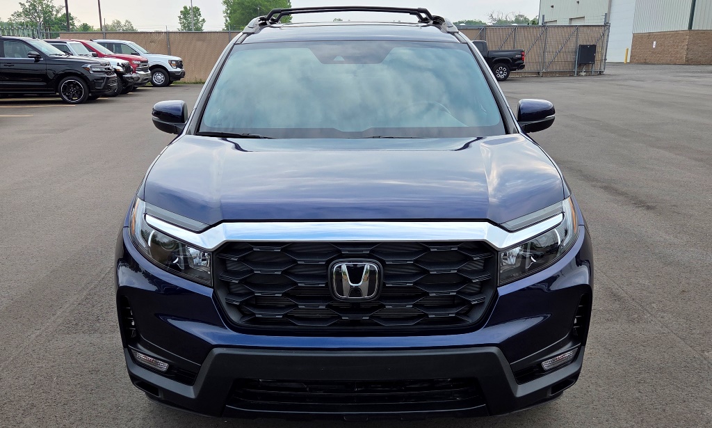 2023 Honda Passport EX-L's photo