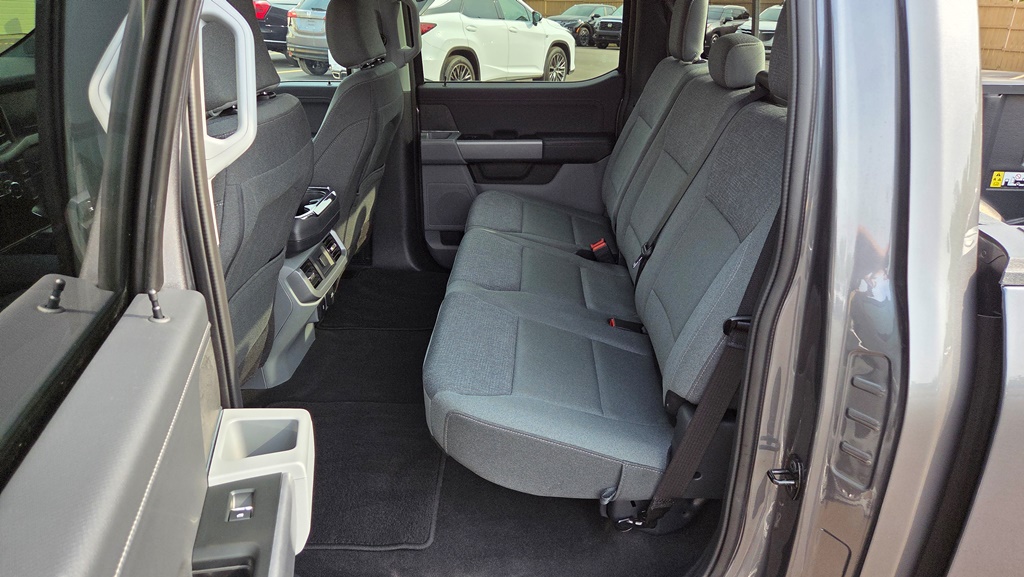 2024 Ford F-150 XLT - Photo 17