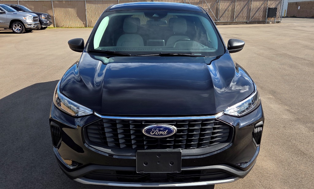 2023 Ford Escape Active's photo
