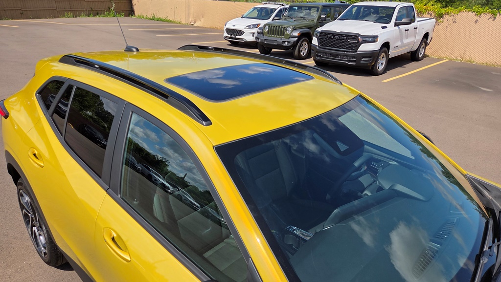 2025 Chevrolet Trax RS - Photo 9