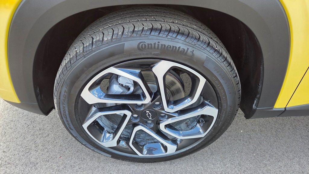 2025 Chevrolet Trax RS - Photo 11