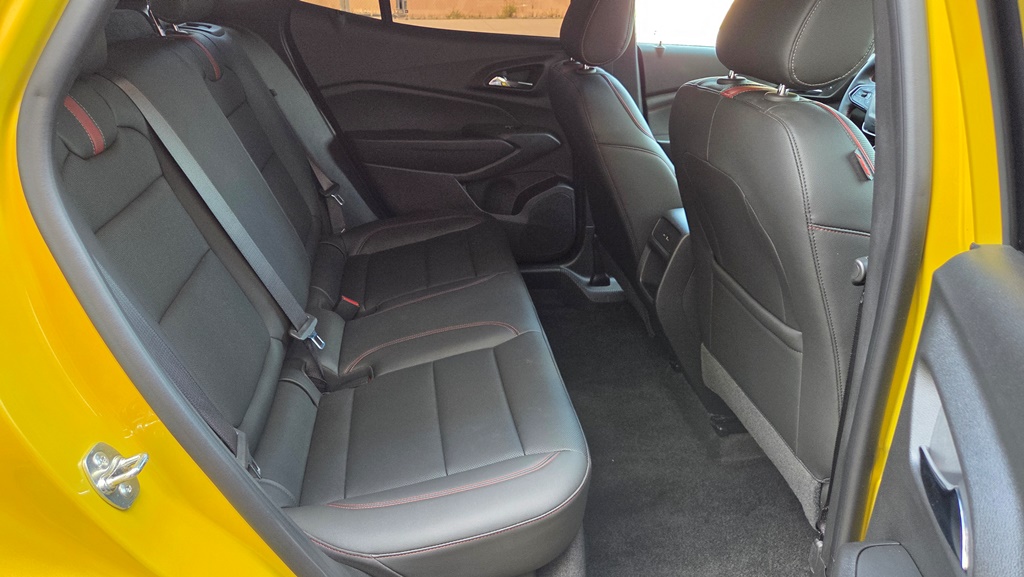 2025 Chevrolet Trax RS - Photo 18