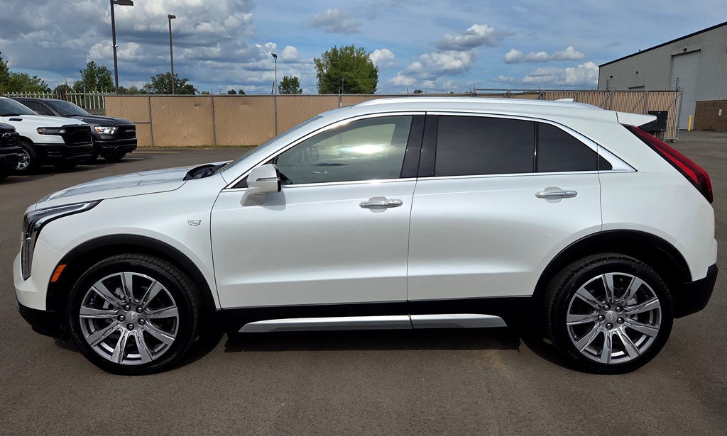 2022 Cadillac XT4 Premium Luxury - Photo 7