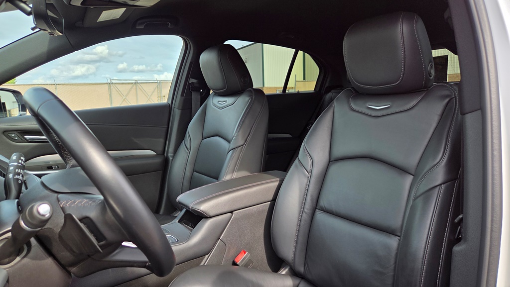 2022 Cadillac XT4 Premium Luxury - Photo 16