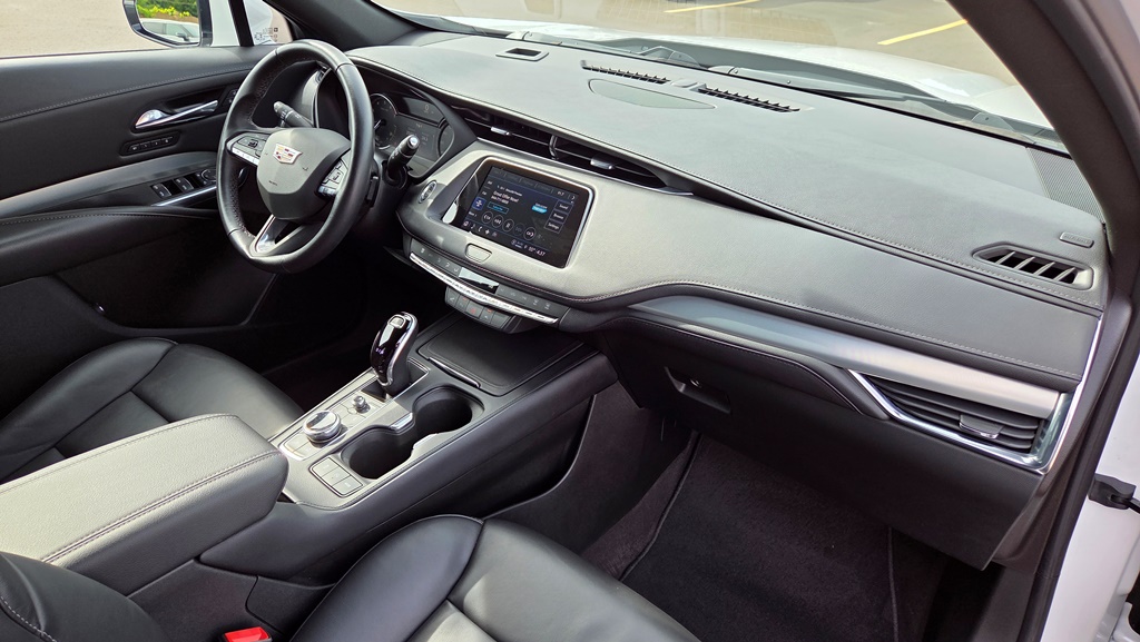 2022 Cadillac XT4 Premium Luxury - Photo 23