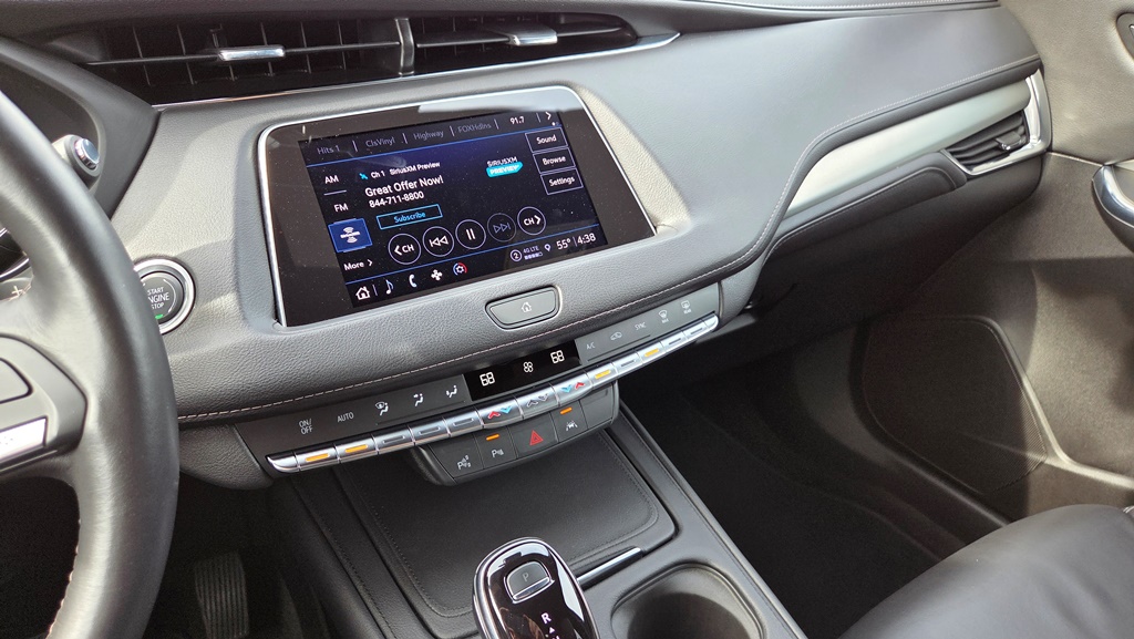 2022 Cadillac XT4 Premium Luxury - Photo 25