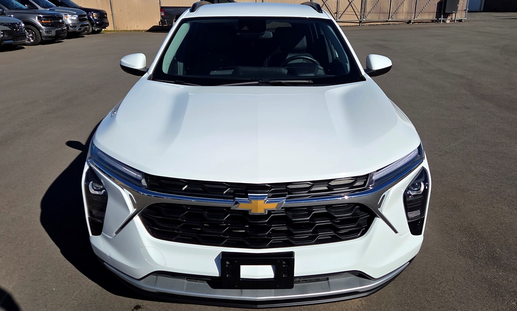 2024 Chevrolet Trax LT's photo