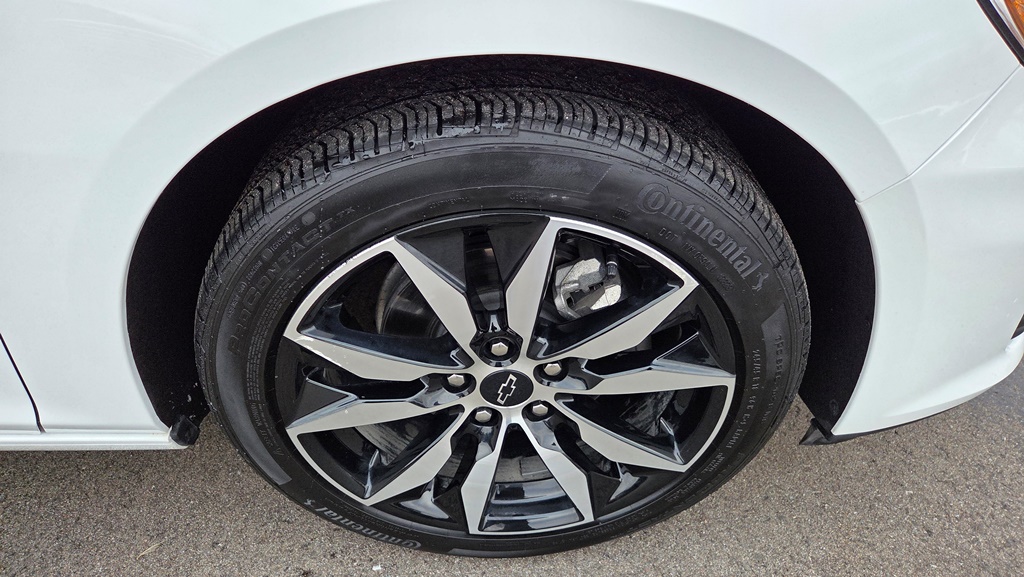 2023 Chevrolet Malibu RS - Photo 10