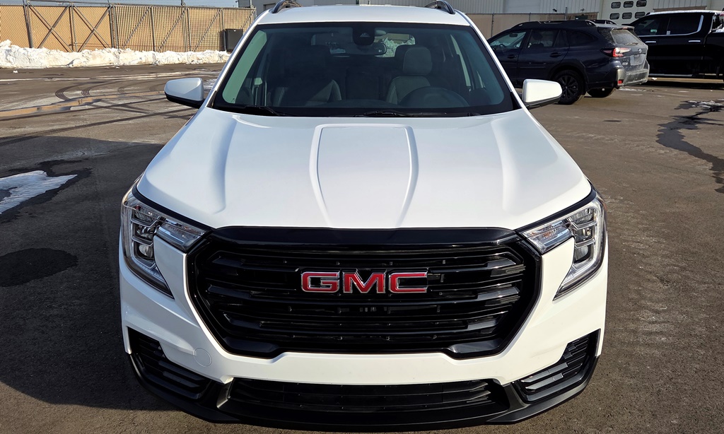 2022 GMC Terrain SLE's photo