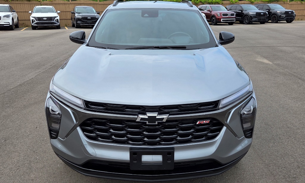 2025 Chevrolet Trax RS - Photo 8