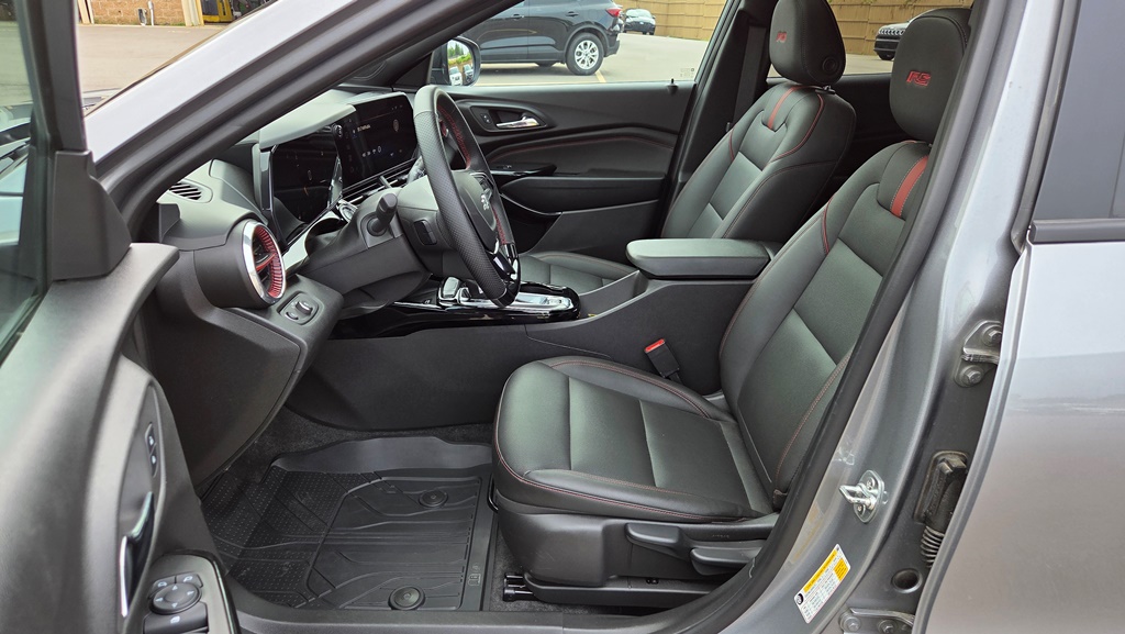 2025 Chevrolet Trax RS - Photo 10