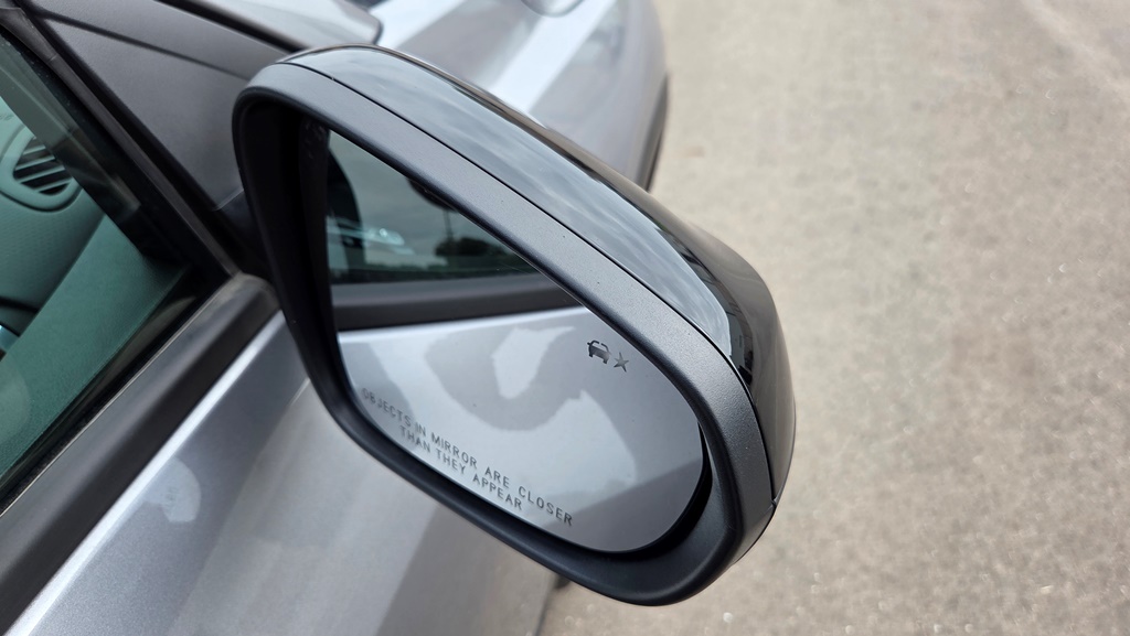 2025 Chevrolet Trax RS - Photo 18
