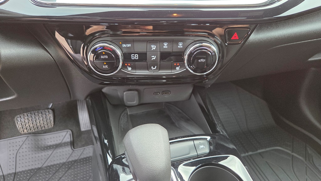 2025 Chevrolet Trax RS - Photo 27